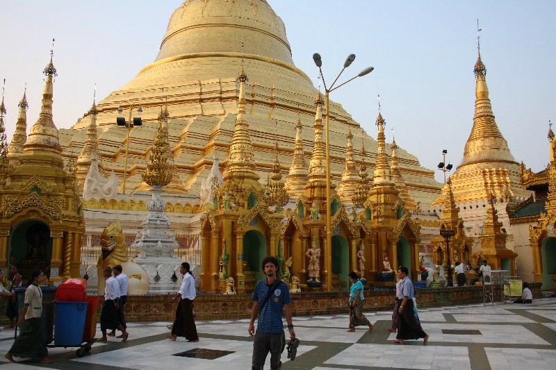 Přejezdový maratón do Kinpun a Yangonu